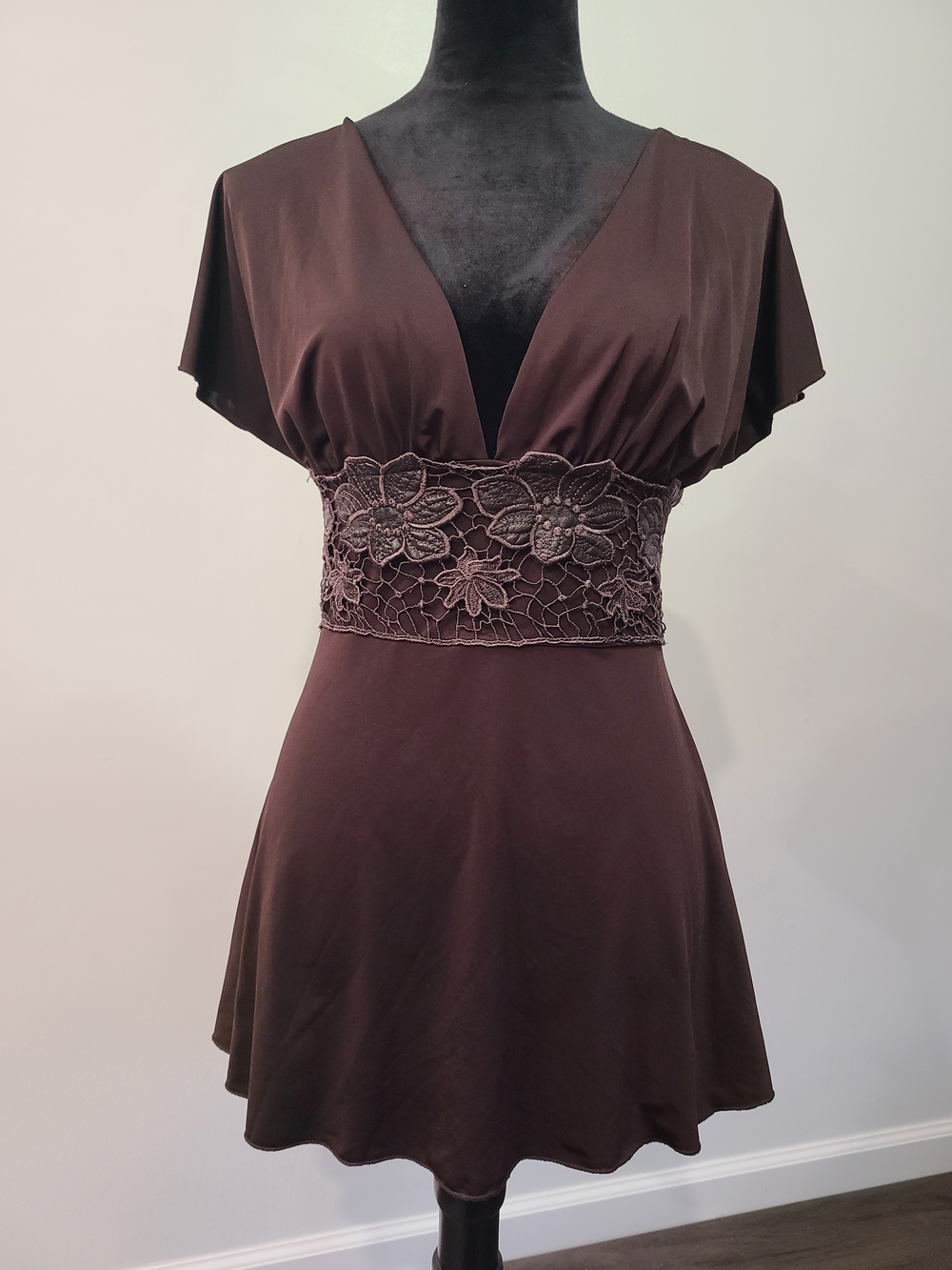 Vintage Y2K - Charlotte Russe - Brown V-Neck Tunic with Lace Waistband